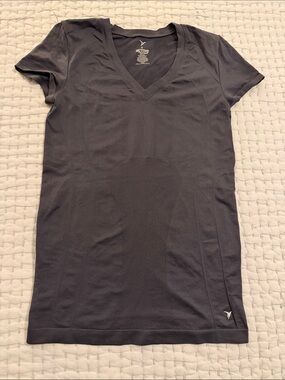 Old Navy Blue/Gray V-Neck Short Sleeve Performance Tee